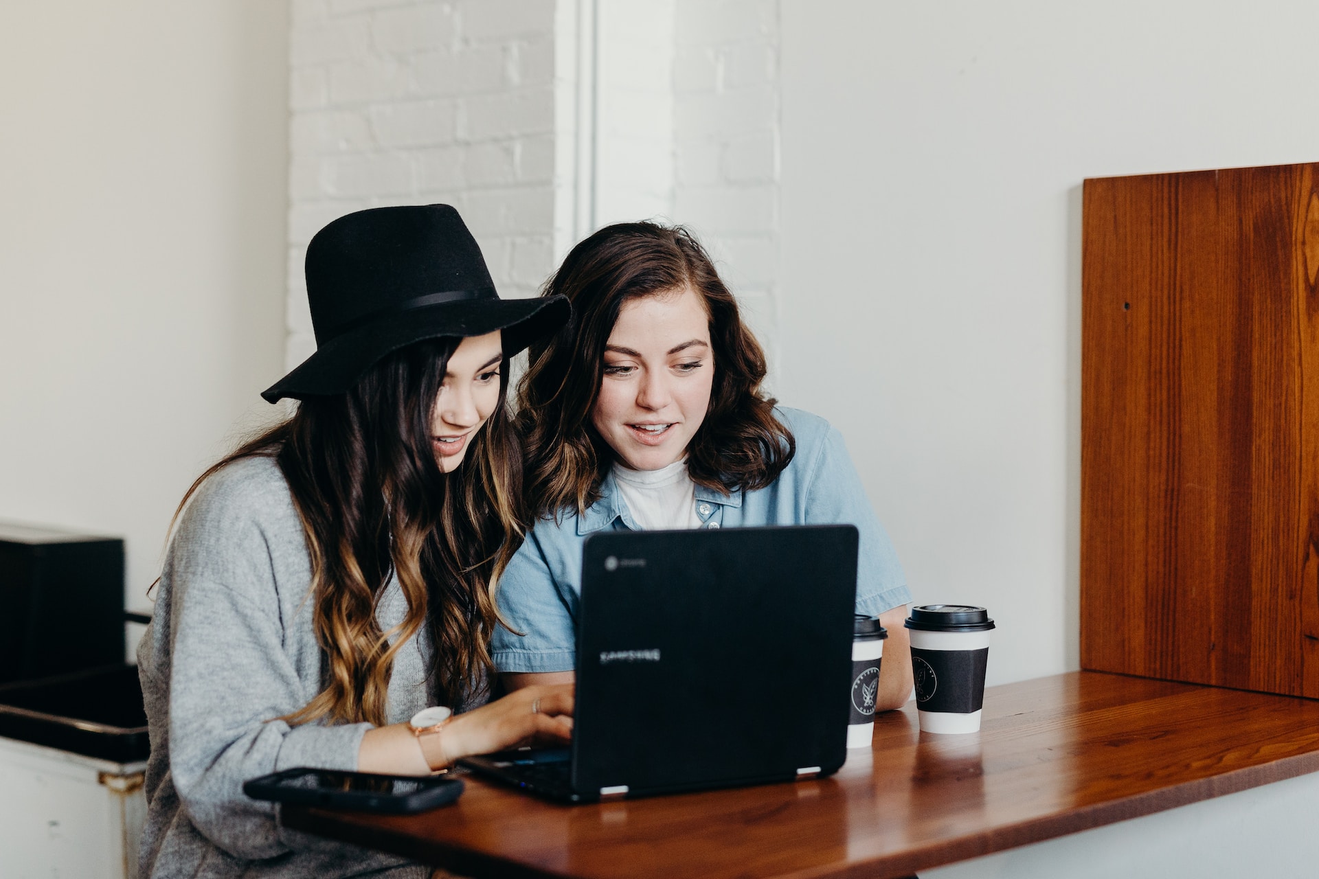 women using laptop