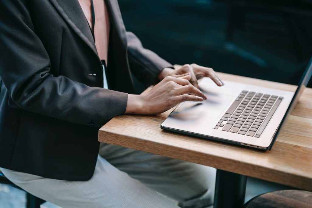 Improving Online Visibility and Attracting Local Customers with Local SEO
