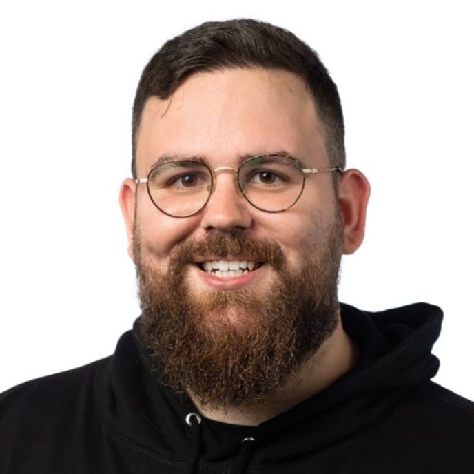 Pazbi Zavatzki, Creative Director